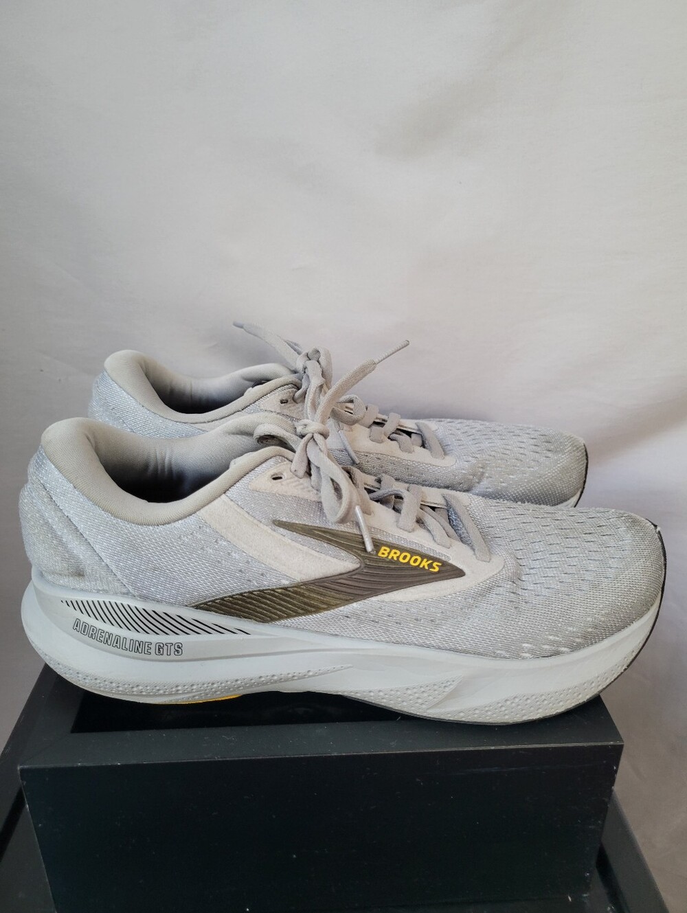 Brooks Adrenaline GTS 24 Running Shoe 7.5
